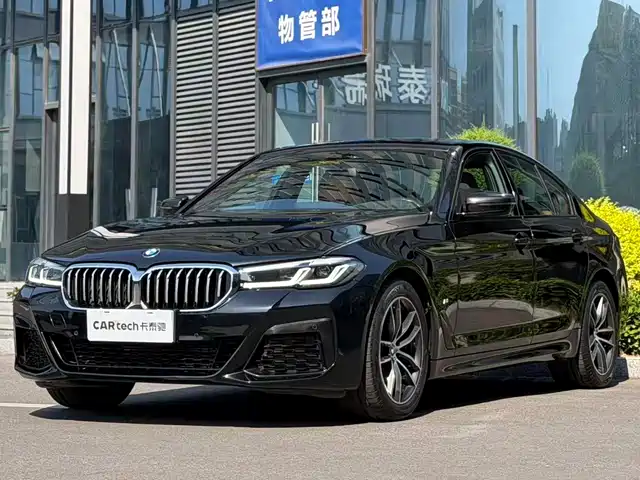 BMW 5 Series 2-й рестайлинг, 525i, M Спорт-пакет