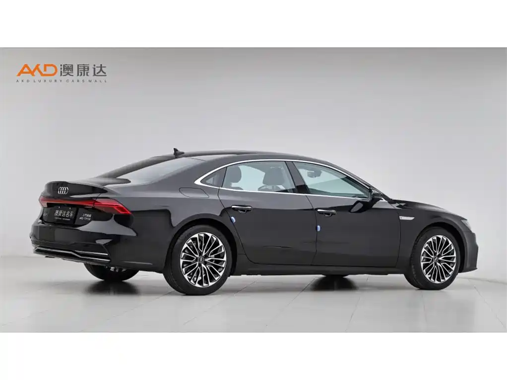 Audi A7L 2024 45 TFSI Luxury фото 3