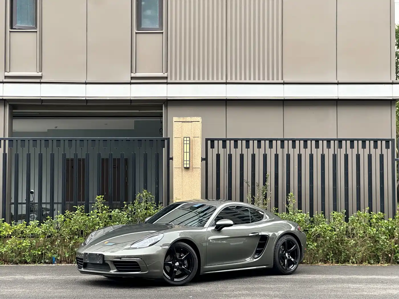 Porsche 718