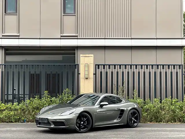 Porsche 718 Cayman 2.0T