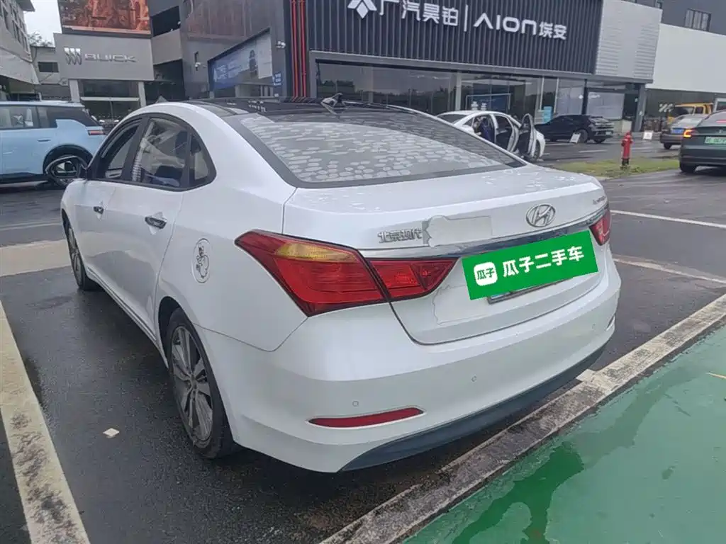 Hyundai Mistra 2016 1.8L Auto Premium DLX фото 9