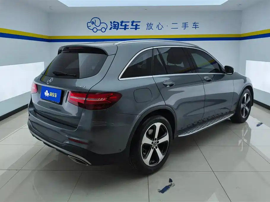 Mercedes-Benz GLC 2018 GLC 260 4MATIC Luxury фото 3