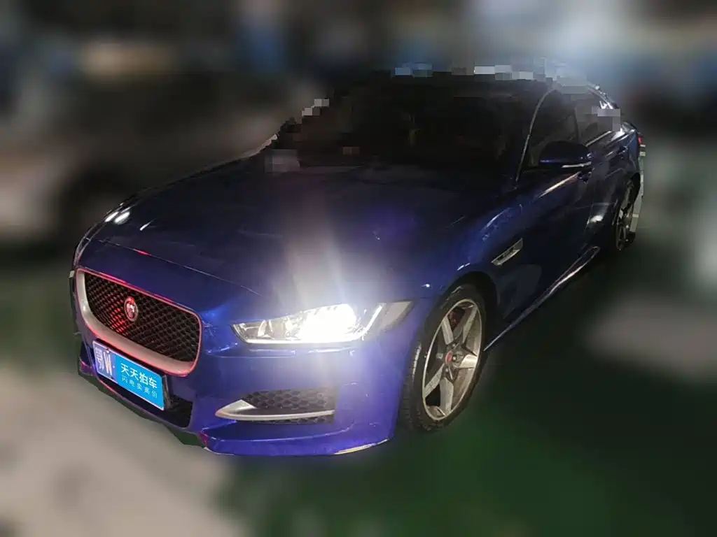 Jaguar XE, 2017 год