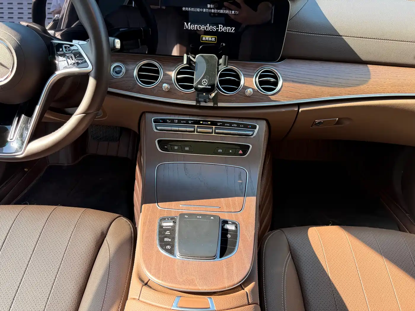 Mercedes-Benz E-Class 2023 E 300 L Sport Luxury фото 13