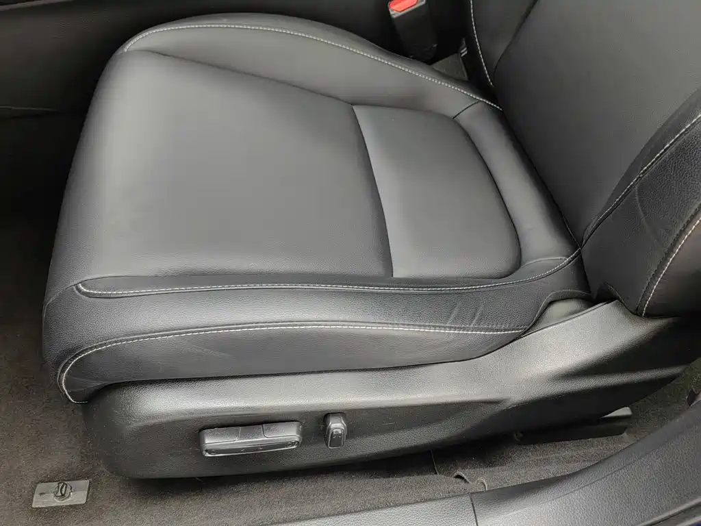 Photo 20 - Honda Inspire
