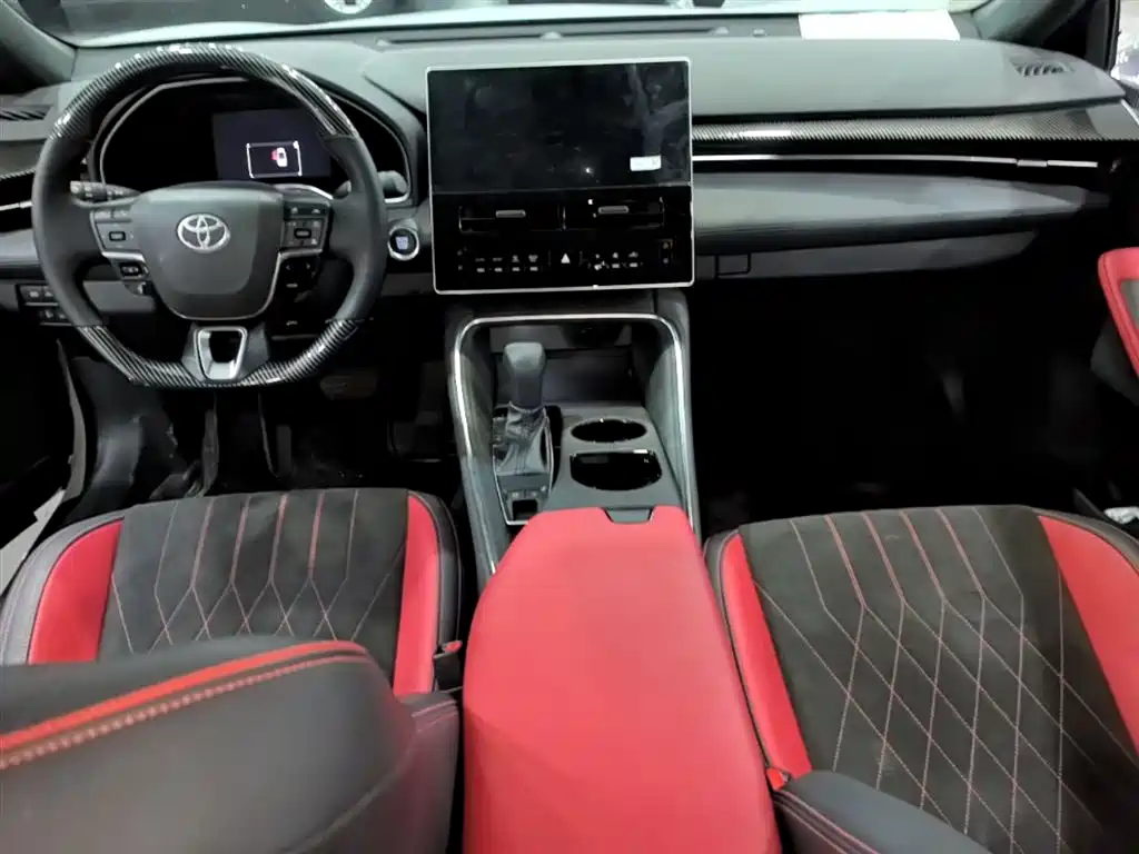 TOYOTA ASIAN DRAGON