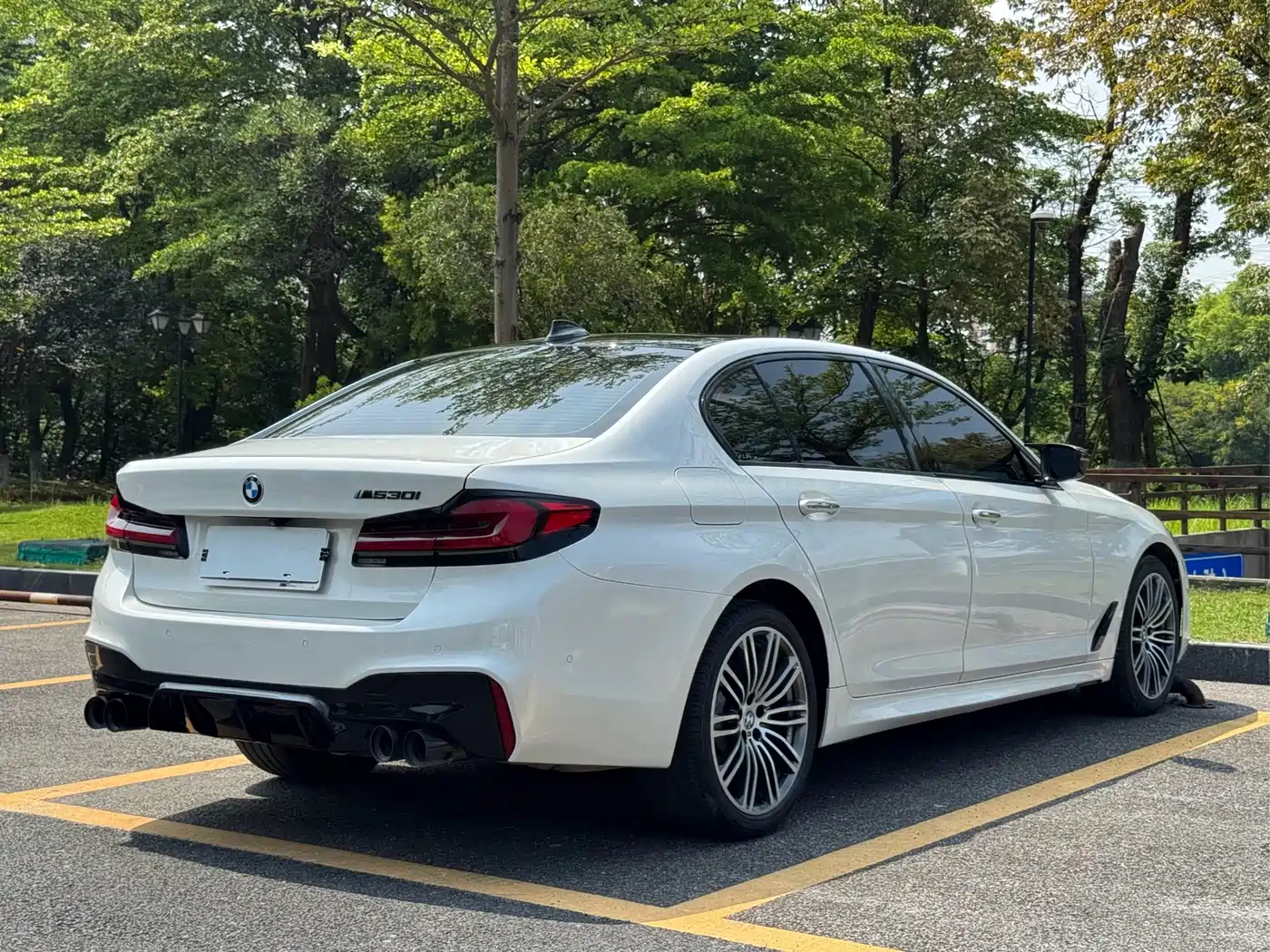 BMW 5 Series 2018 Facelift 530Li Exclusive M Sport Package фото 4