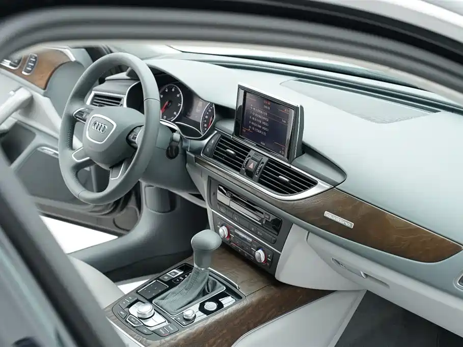 Audi A6L 2012 35 FSI quattro Luxury фото 32