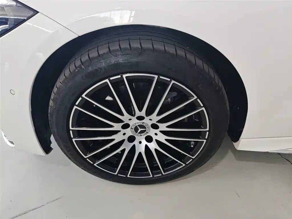 Mercedes-Benz C-Class 2025 Facelift C 200 L Sport Edition фото 23
