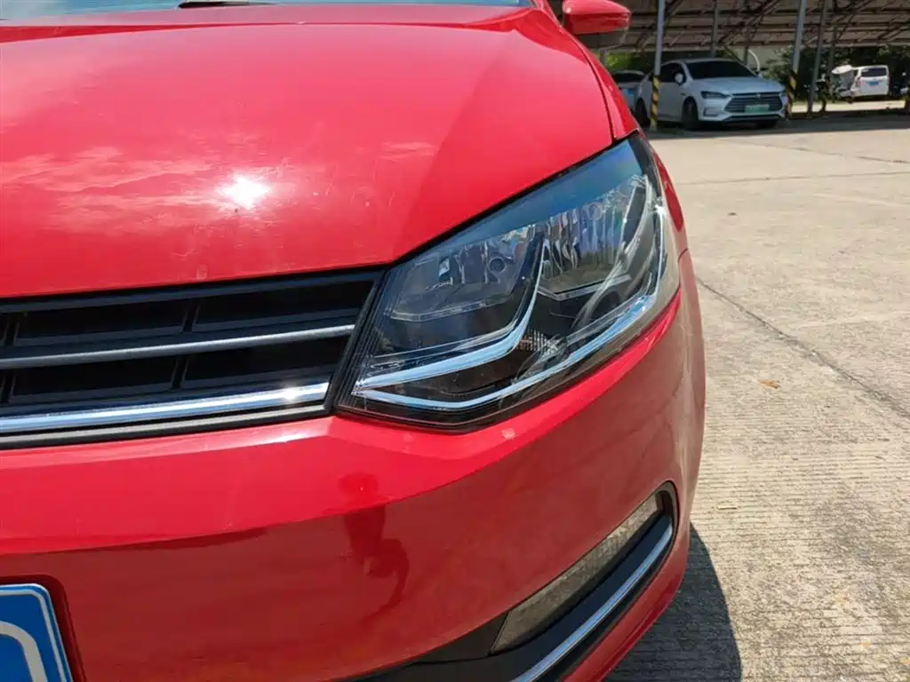 Volkswagen Polo 2016 1.6L Automatic Comfort фото 24