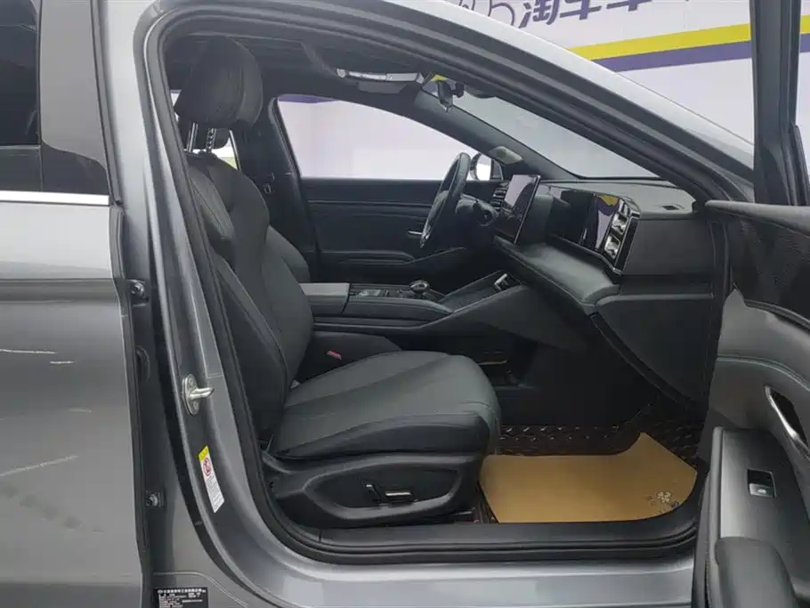 BYD Qin L 2024 DM-i 120KM Superior Edition фото 8