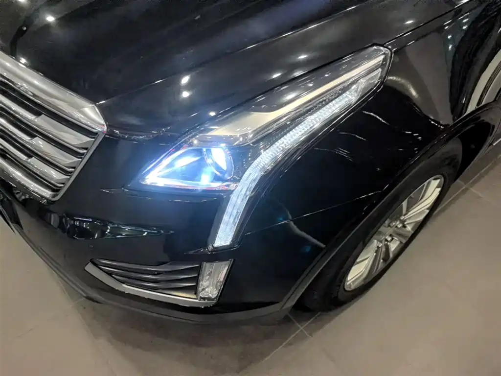 Cadillac XT5 2016 25T Luxury Model фото 24