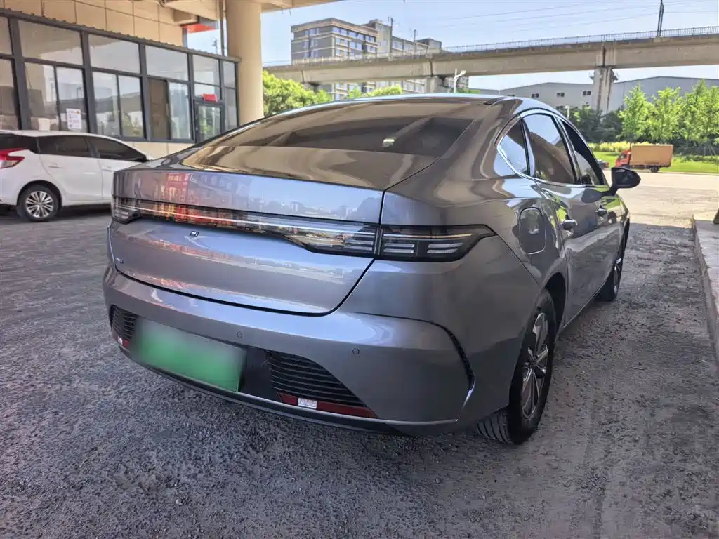 BYD Destroyer 05 2024 Glory Edition DM-i 55KM Luxury фото 13