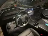 Фото 4 - Tesla Model 3
