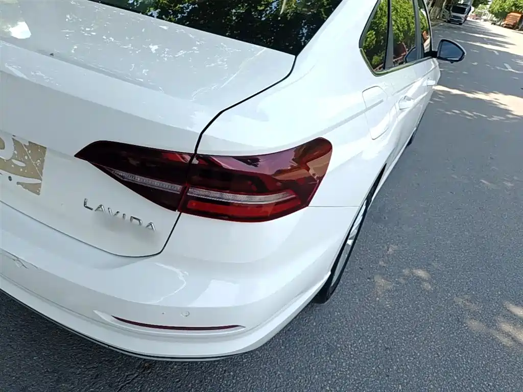 Volkswagen Lavida 2022 280TSI DSG Comfort Edition фото 8