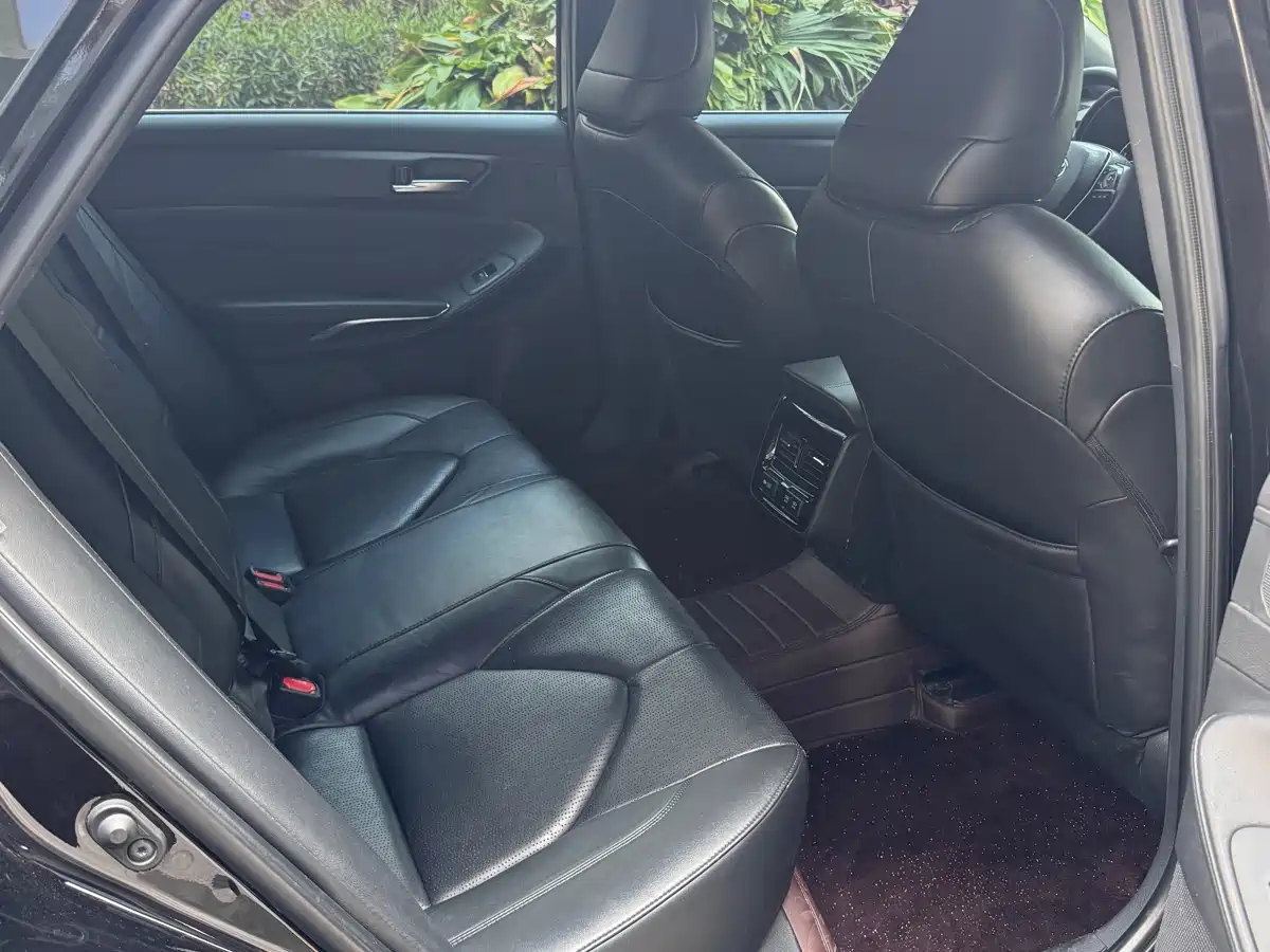 Toyota Avalon 2019 2.0L XLE Premium Edition (China VI) фото 14