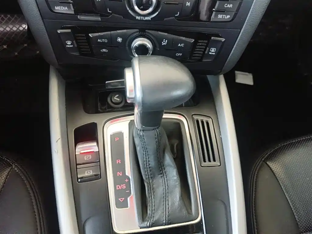 Audi Q5 2016 40 TFSI Progressive Model фото 14