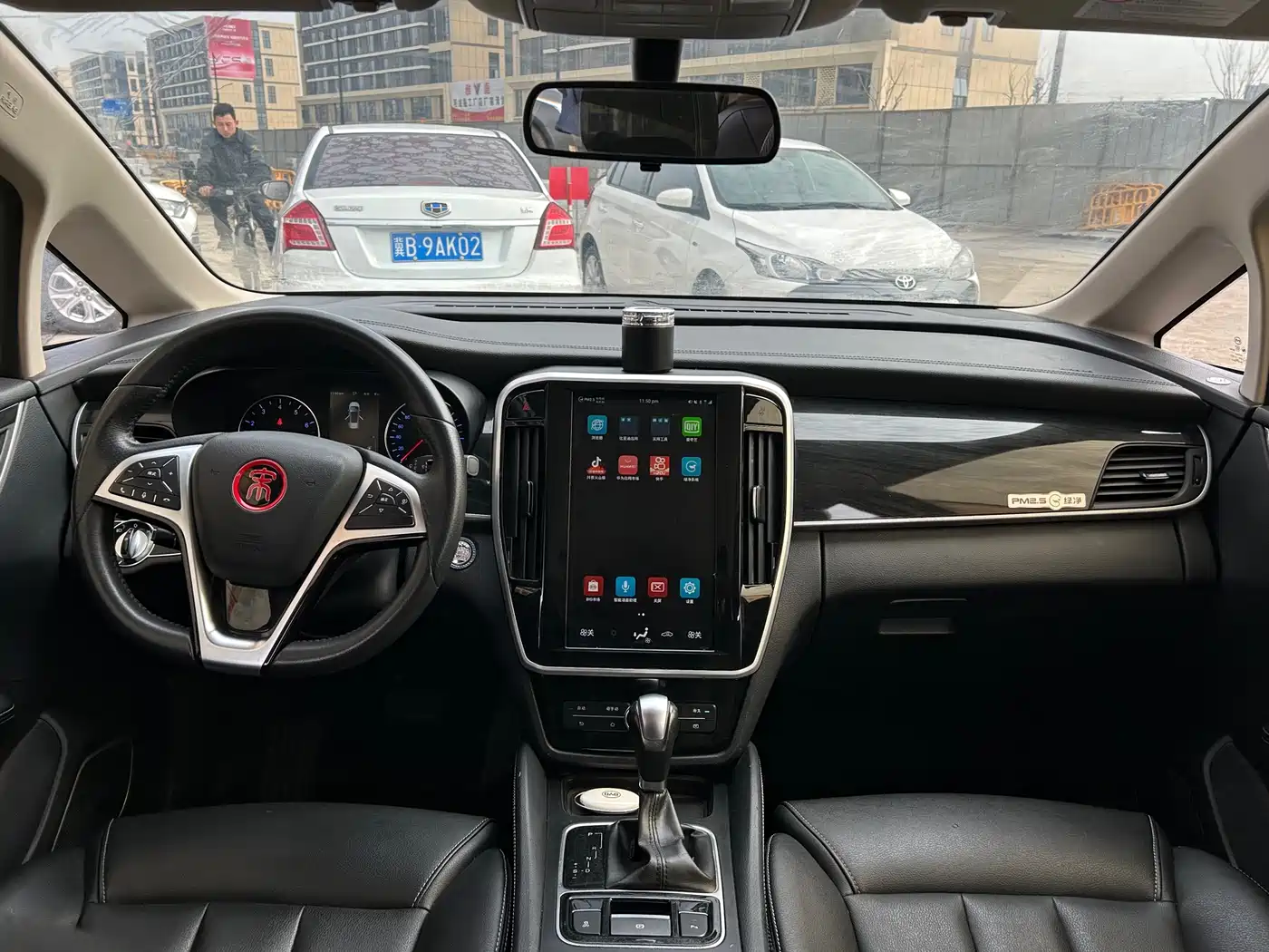 BYD Song MAX 2018 1.5T Auto Smart Connected Elite 6-Seater фото 12