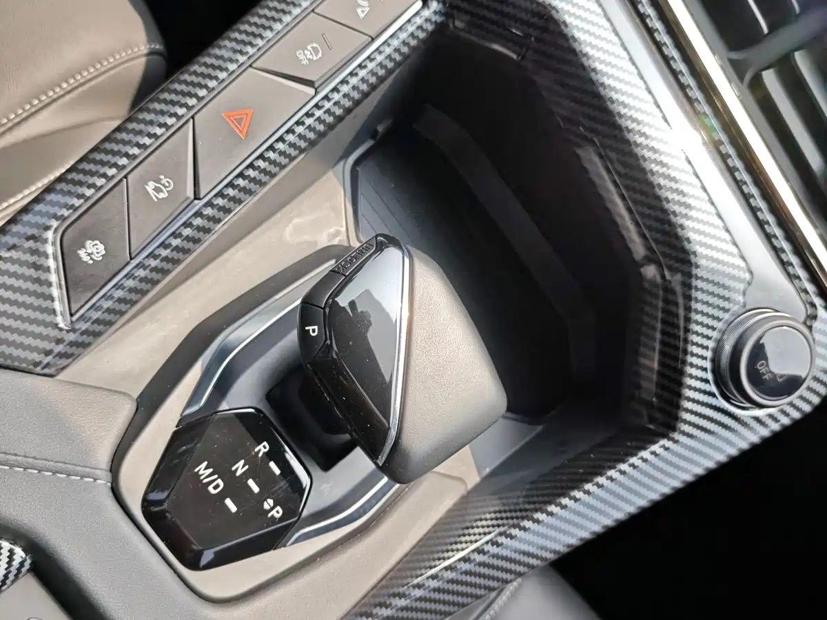 Lynk & Co 06 2020 1.5T Power Pro фото 8
