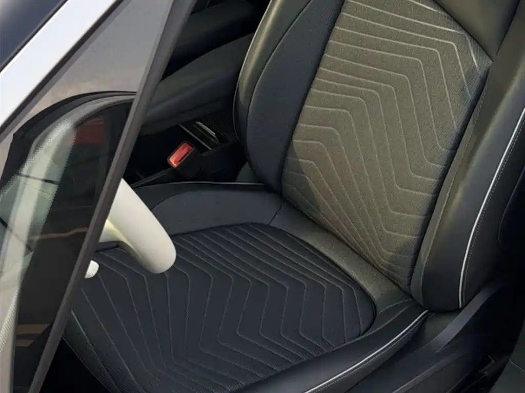 Volkswagen ID.3 2024 Outstanding Edition фото 3