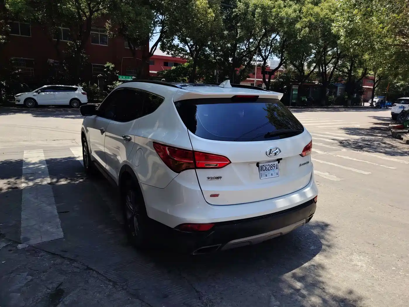Hyundai Santa Fe 2013 Model 2.4L Automatic 2WD Comfort фото 9