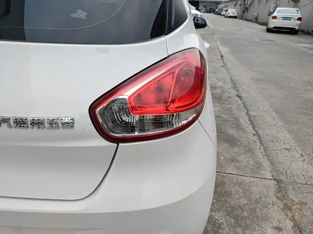 Фото 8 - Baojun 310