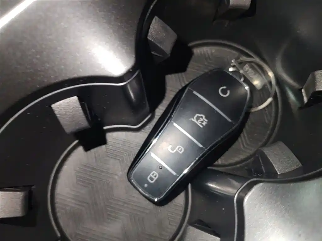 BYD Qin L 2025 DM-i Smart Drive Edition 80KM Leading фото 17