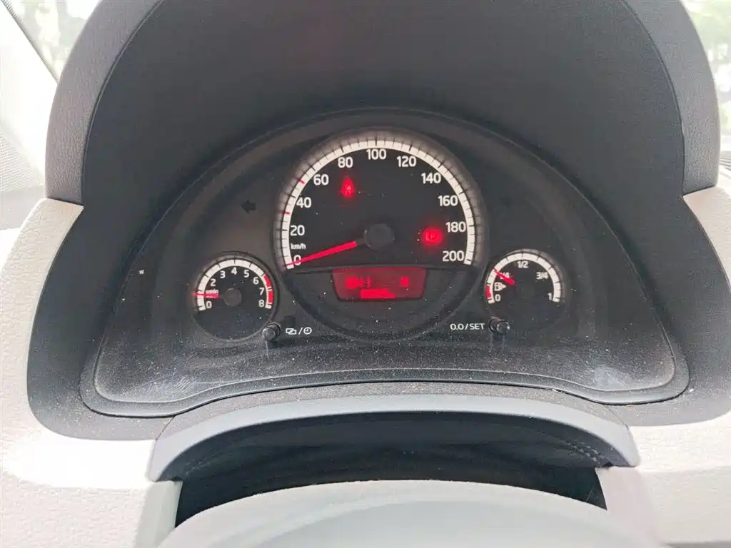 Volkswagen up! 2015 1.0L move up! фото 4