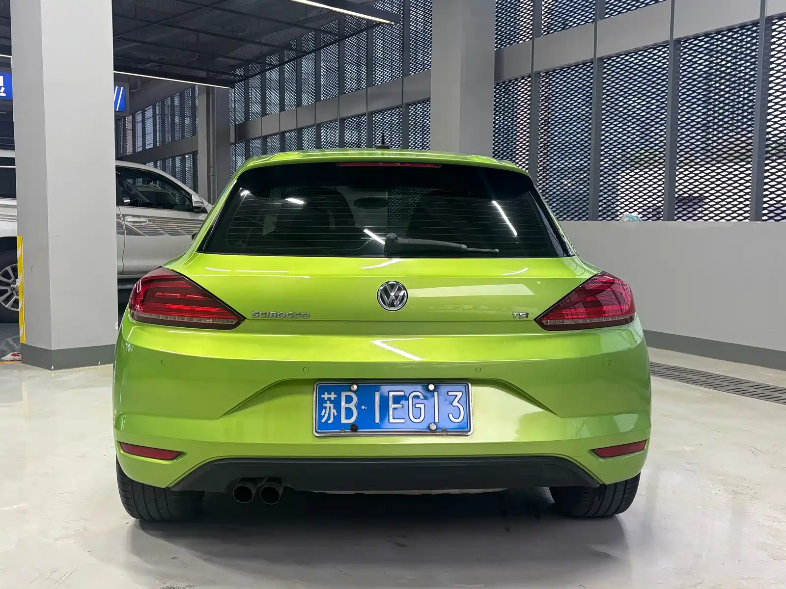 Photo 13 - Volkswagen Scirocco
