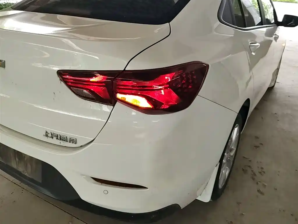 Chevrolet Cavalier 2020 325T Automatic Joy Edition фото 8