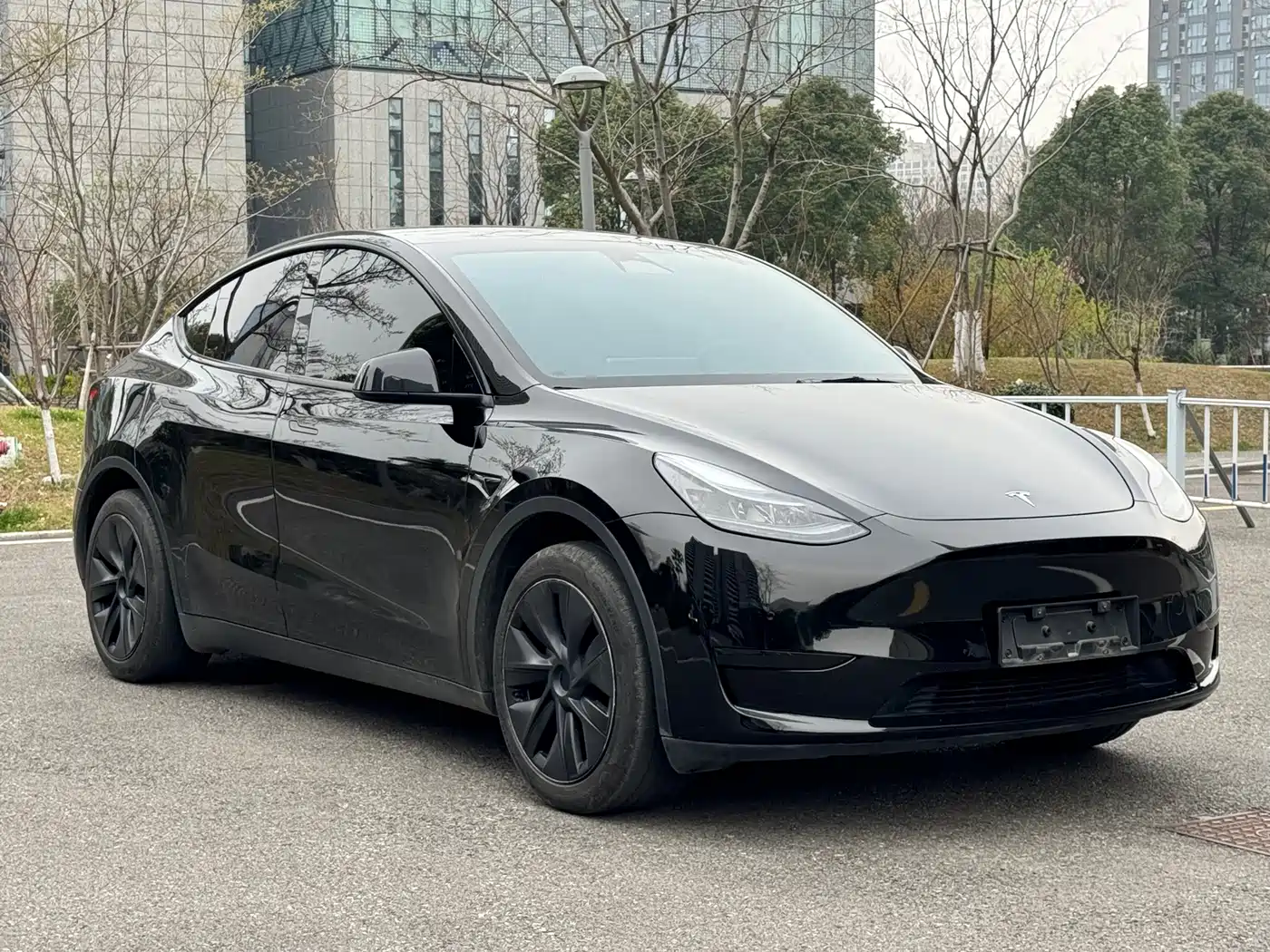 Tesla Model Y 2023 Rear-Wheel Drive Edition фото 3