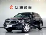 Фото 1 - Volkswagen Touareg