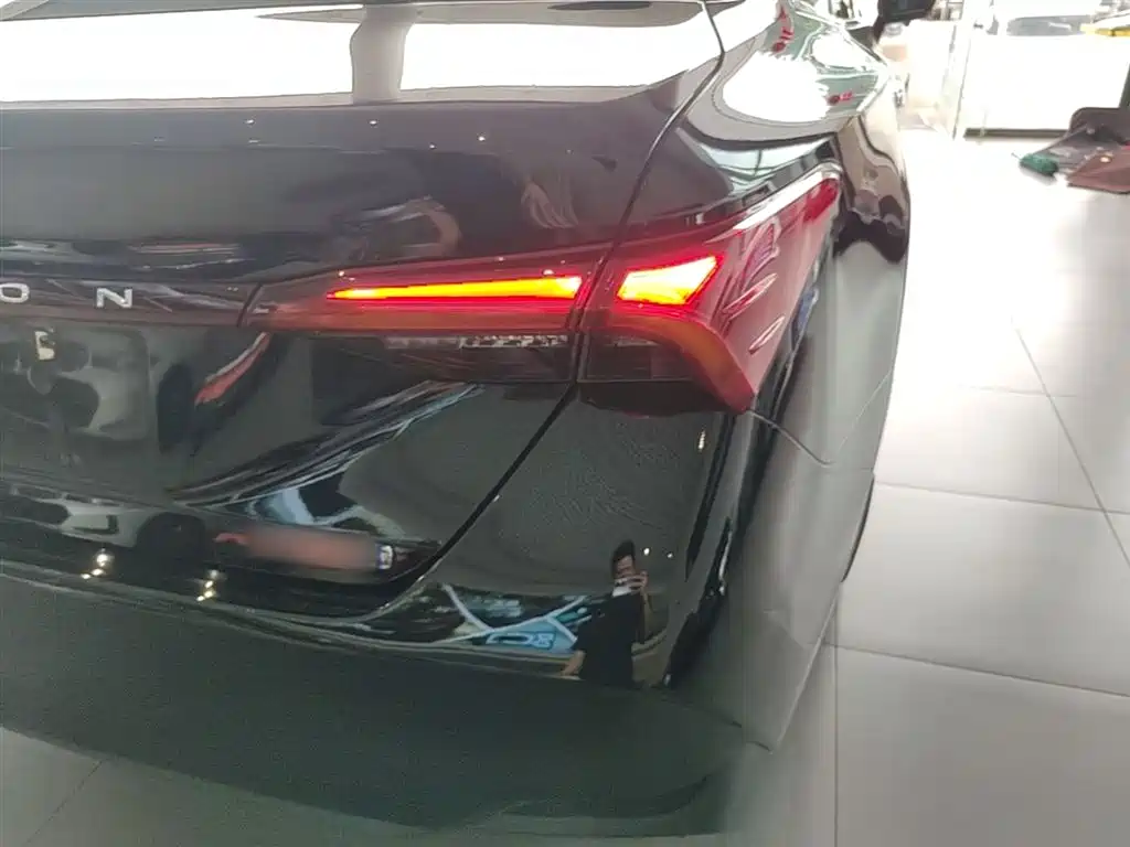 Toyota Avalon 2019 Hybrid 2.5L Luxury Edition China VI фото 8