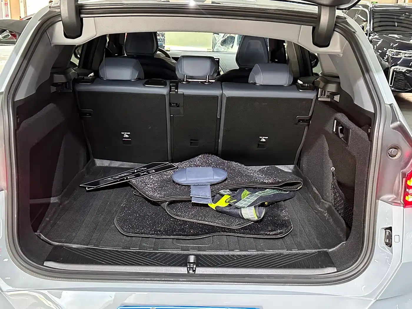 BMW X3 2025 xDrive30L Premium Model M Sport Black Package фото 13