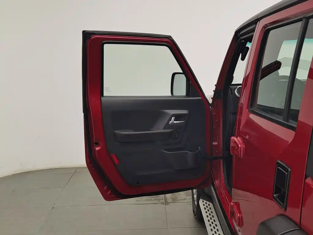 BAIC ORV Beijing Offroad BJ40 2016 2016 Model 40L 2.0T Manual 4WD Premium