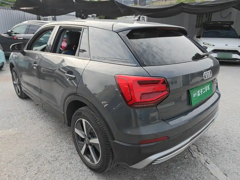Фото 5 - Audi Q2L e-tron