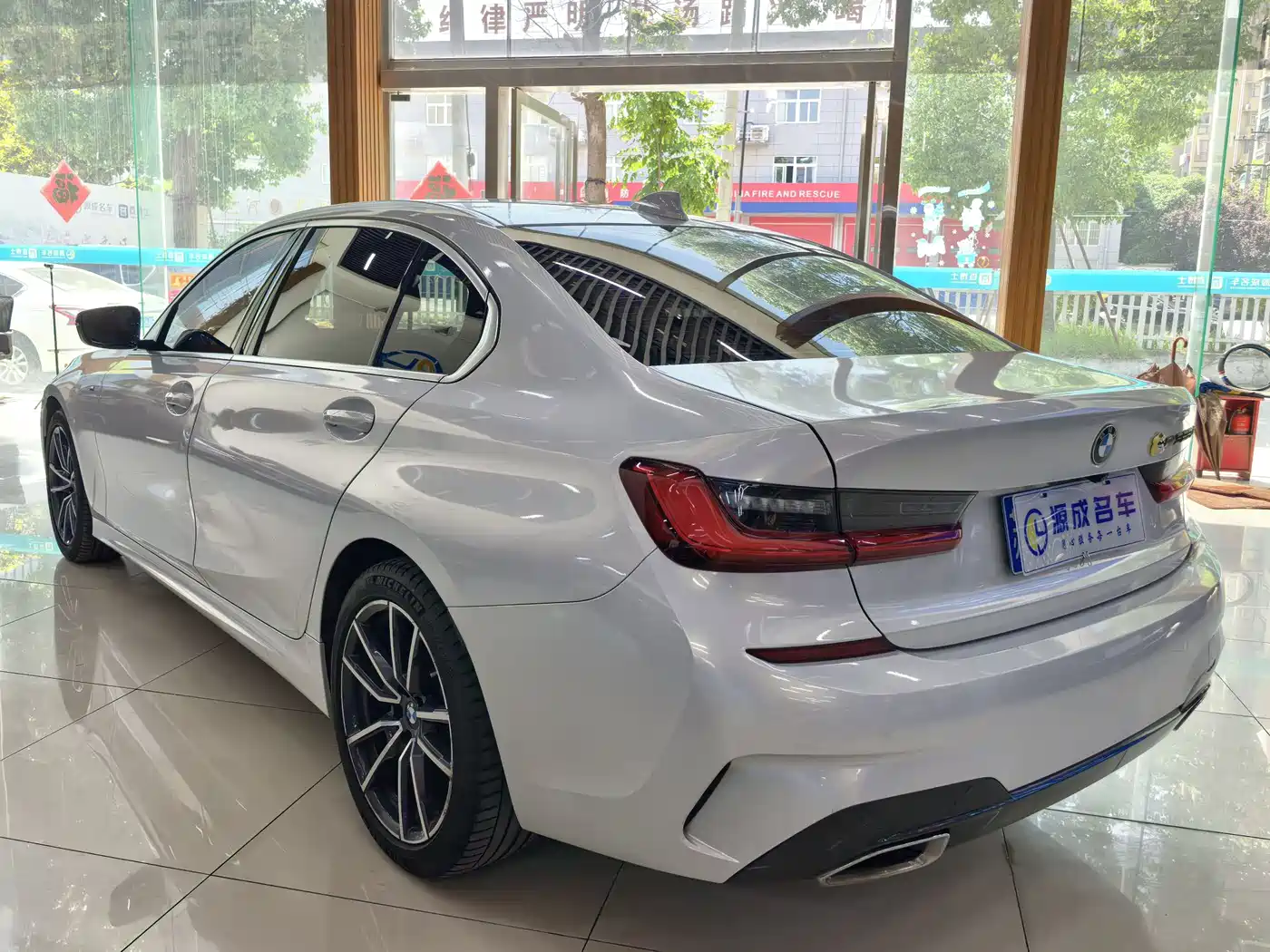 BMW 3 Series 2022 320Li M Sport Package фото 6