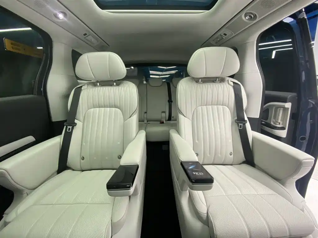 Voyah Auto Voyah Dreamer 2025 PHEV AWD Flagship Kunpeng Edition фото 25
