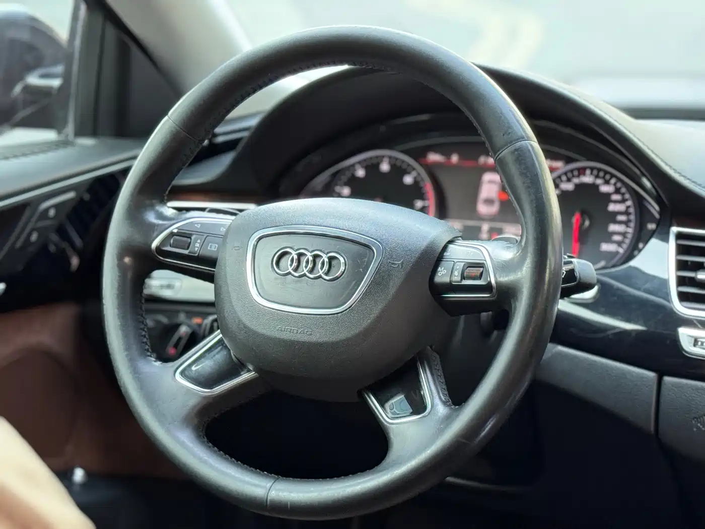 Audi A8 2016 A8L 45 TFSI quattro Fashion фото 6