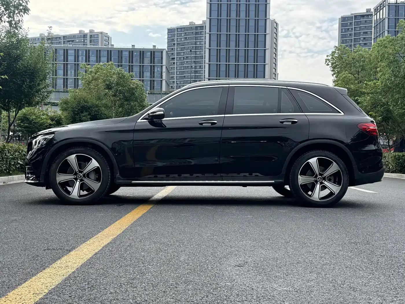 Mercedes-Benz GLC 2019 GLC 300 L 4MATIC Dynamic фото 7