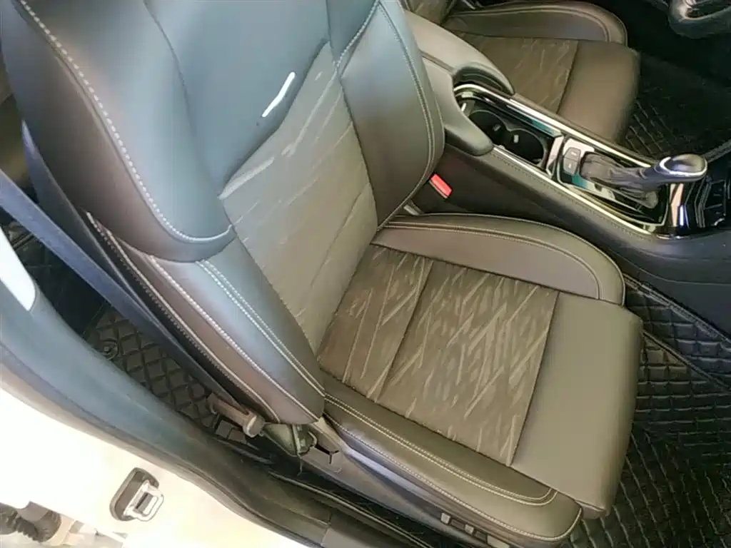 Cadillac ATS-L 2014 25T Comfort фото 25