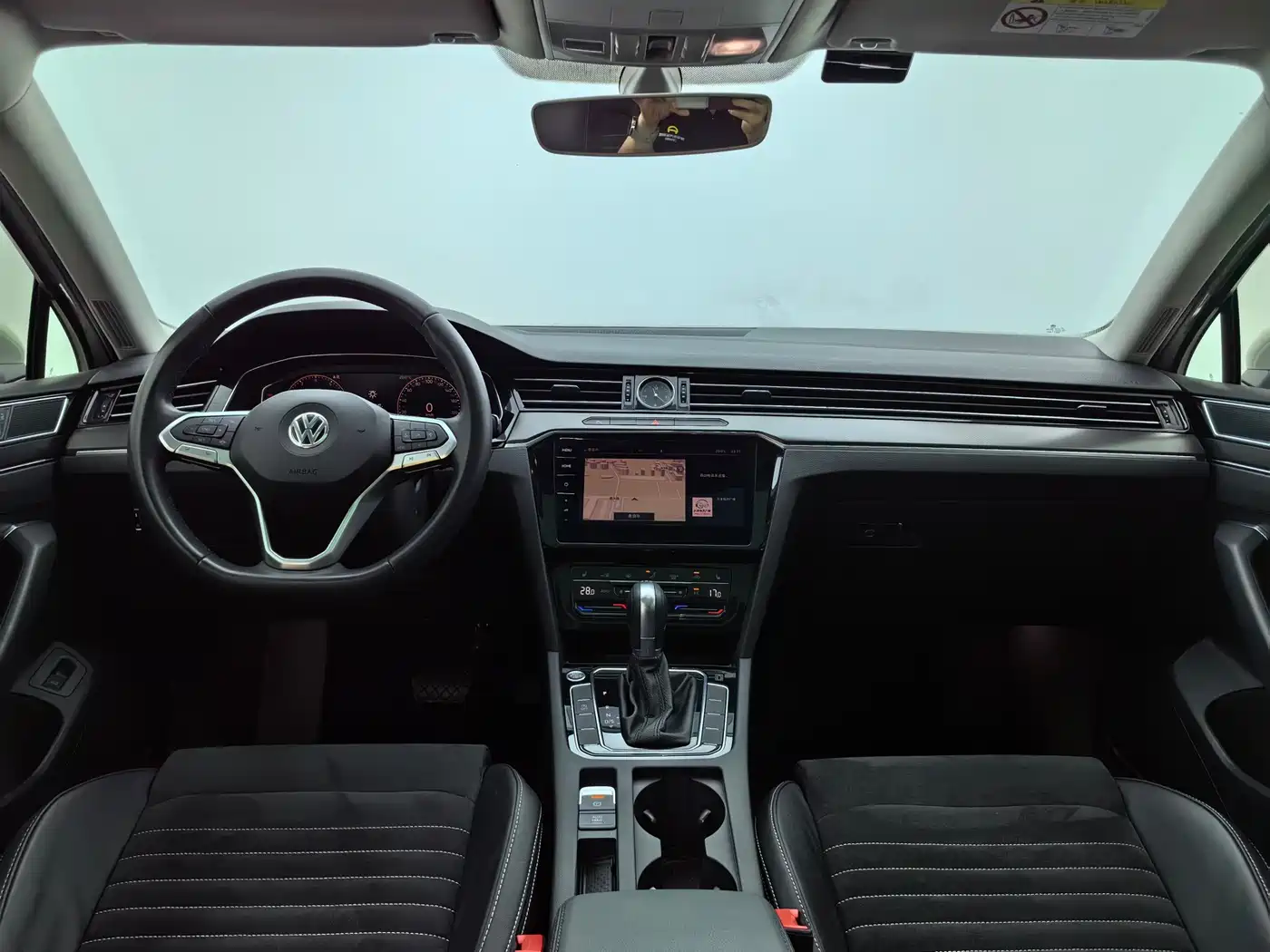 Volkswagen Magotan 2020 330TSI DSG Luxury фото 16