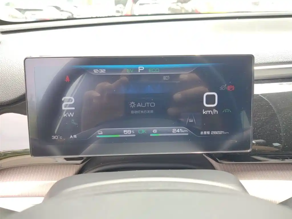 BYD Song Pro New Energy 2023 Champion Edition DM-i 110KM Excellence фото 12