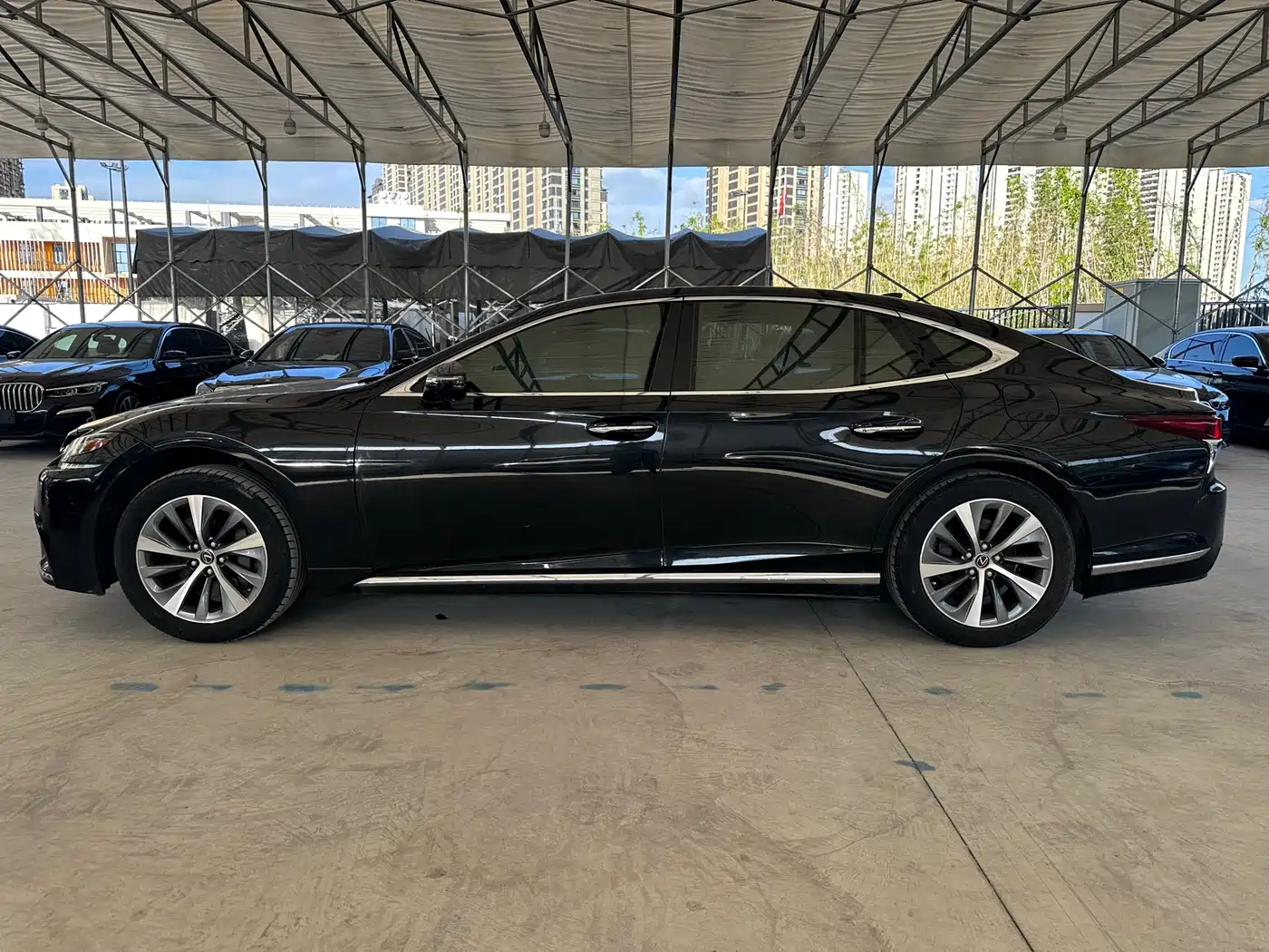 Lexus LS 2018 350 Excellence Edition China V фото 5