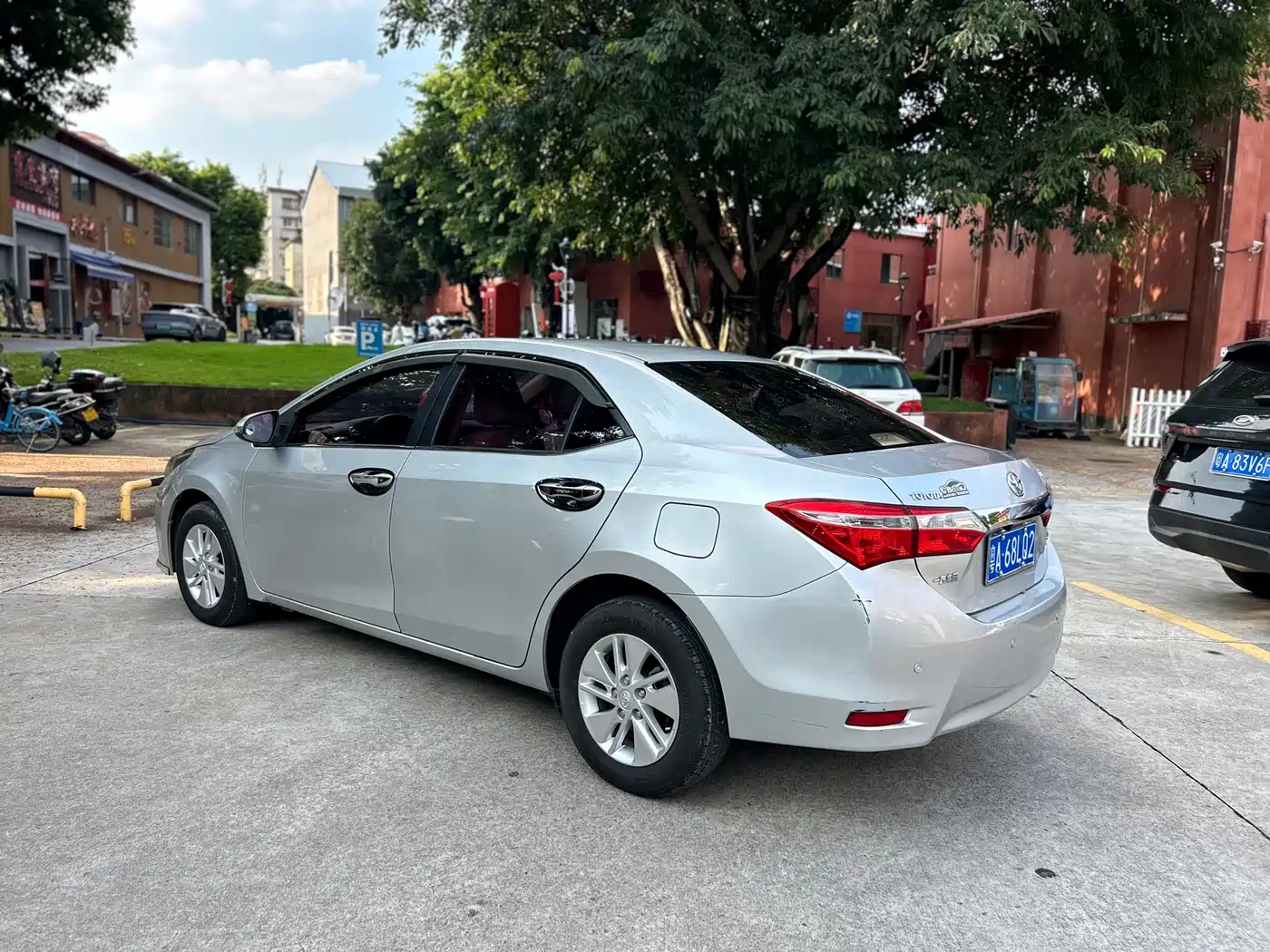 Toyota Corolla 2017 1.2T CVT GL фото 5