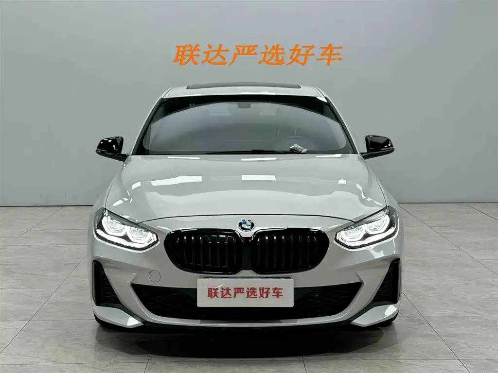 BMW 1 Series 2023 120i M Sport Shadow Edition фото 21