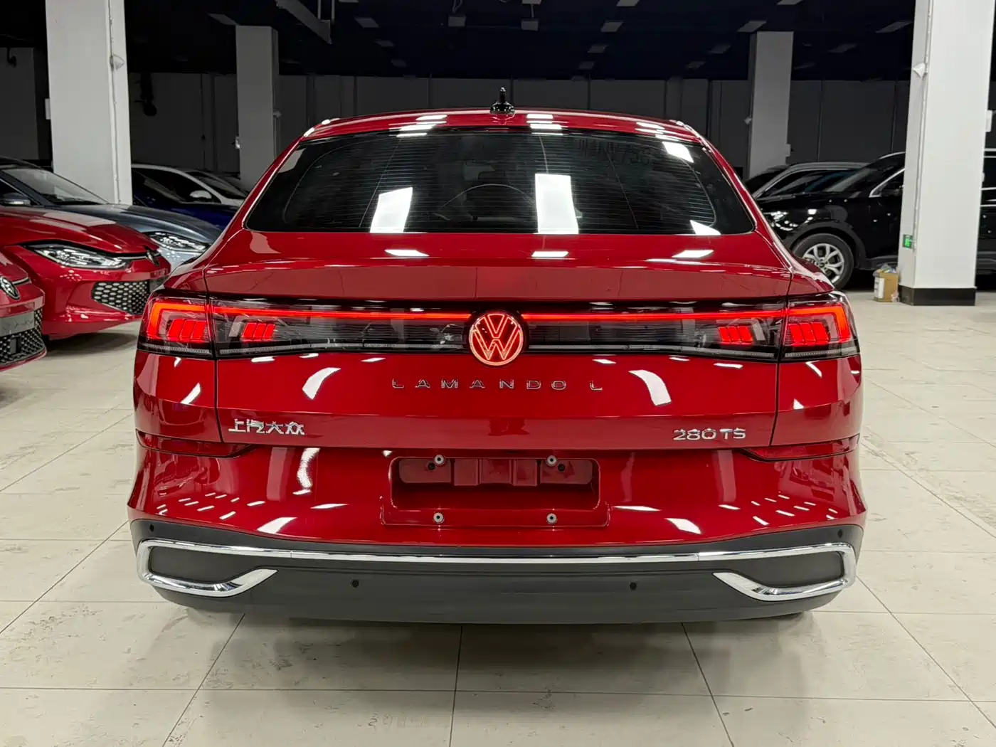 VOLKSWAGEN LINGDU
