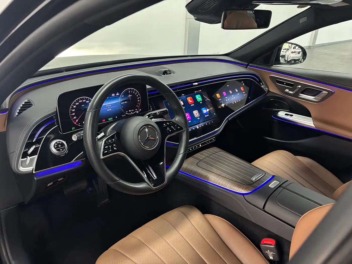 Mercedes-Benz E-Class New Energy 2024 E 350 e L Plug-in Hybrid Sedan фото 7