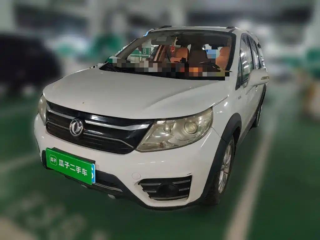 Dongfeng Fengxing Joyear XV 2015 2015 1.6L CVT Comfort