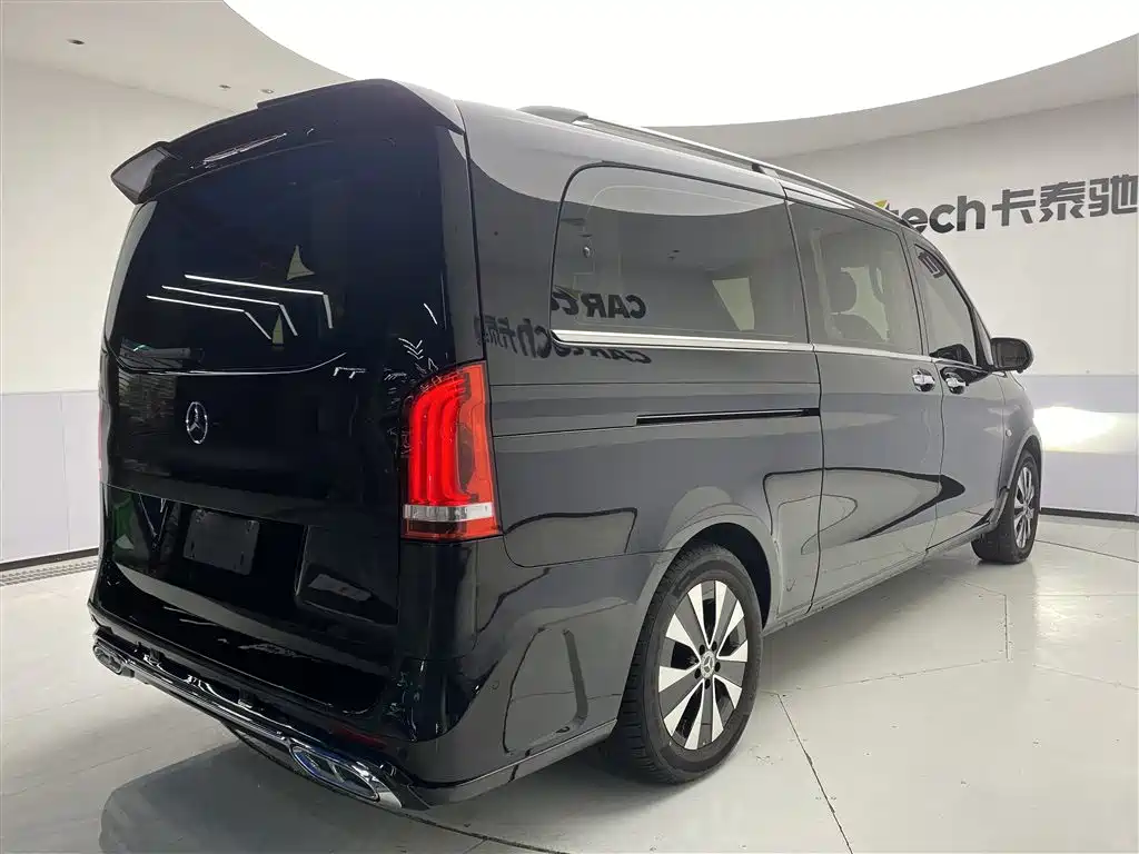 Mercedes-Benz Vito 2023 2.0T Elite 7-Seater фото 27